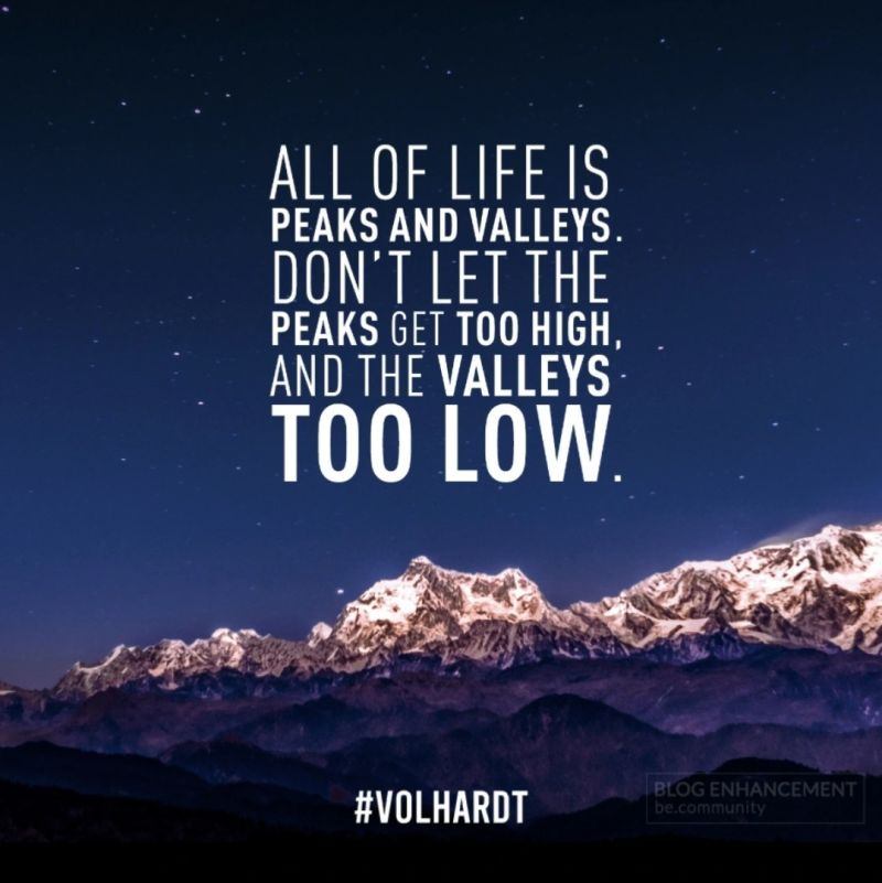 De klim stopt nooit bij een piek. De klim stopt nooit bij een piek.